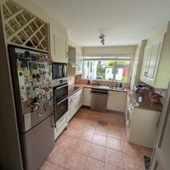 full kitchen