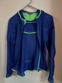Adidas sports top