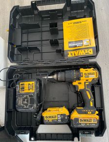 DeWalt DCD778 18V XR Brushless Combi Drill + 2x 5Ah Batteries + Charger + Case
