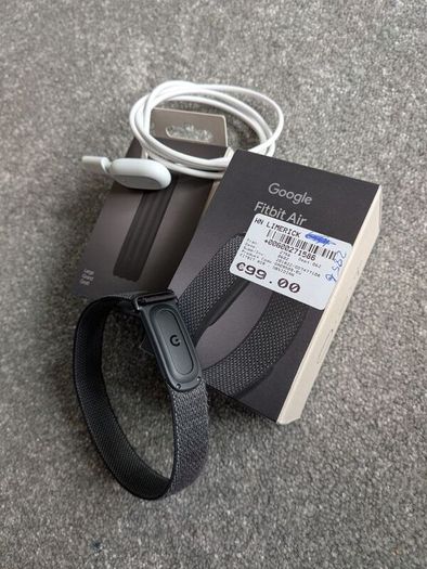 Fit bit air as new + sport band