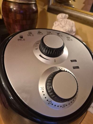 Salter 2L Compact Hot Air Fryer