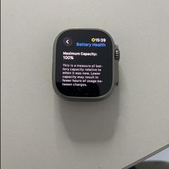 Apple Watch Ultra 2 - Titanium 49mm