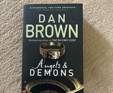 Dan Brown- Angels & Demons