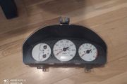 Mazda 323 sport White clocks