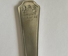 Rare 1937 Royal Coronation Commemorative Dorchester plate Cake Pastry Server