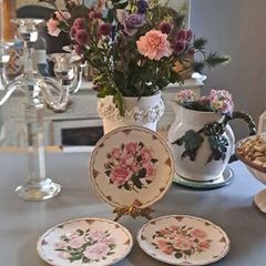 Vintage Rose Plates X 3