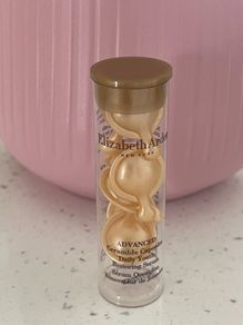 Elizabeth Arden Advanced Ceramide Daily Youth Restoring Serum capsules