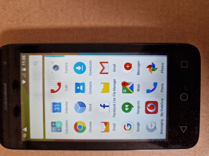 Vodafone Mobile Phone VFD 300, 4GB, in very good condition