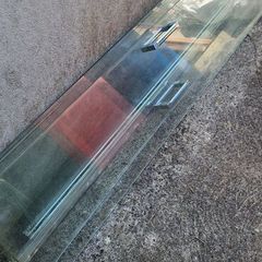 Shower screen