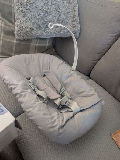 tripp trapp newborn set with toy hanger
