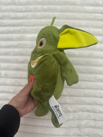 The Misfits Too Tasty to be Ugly Green Gremlin Pear Approx 30 cm used Please look at the pictures