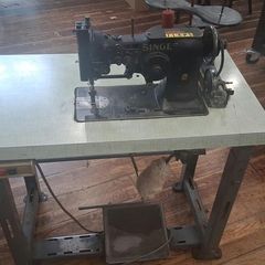 Singer 102W19 Twin Needle Industrial Sewing Machine