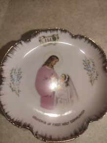 BONE CHAINA old hanging plate souvenir of first holy communion for girl STAMPED FOREIGN.