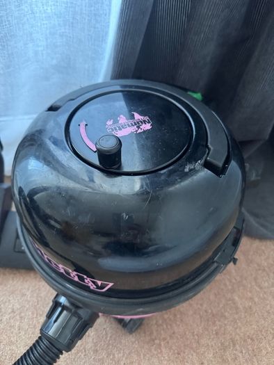 Hetty pink Henry hoover