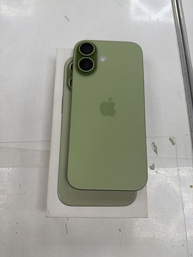 iPhone 17