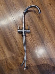 Kitchen mixer tap