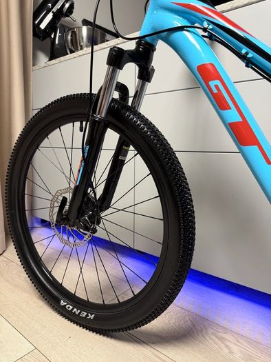 GT Stomper PRO Disc Junior Bike 24 inch (Like New)