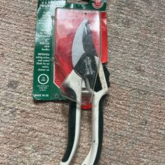pruner