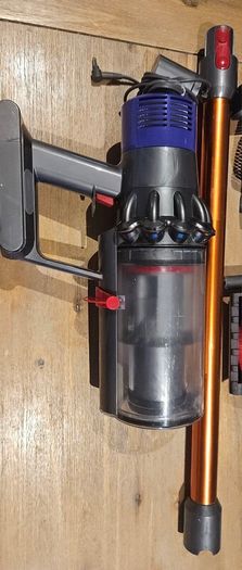Dyson V10 Absolute +