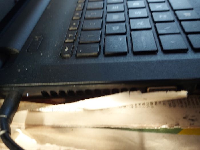 HP Notebook, Model 14-am075na, Intel Core i3-6006U CPU, 2.0GHz, 8GB Ram, 1.8 Terrabyte HDD, Windows 10, Microsoft Edge, Chrome and VLC