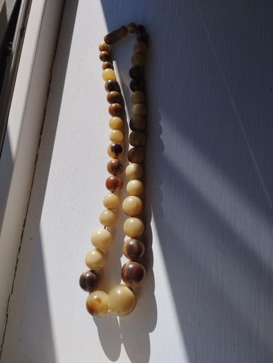 Vintage natural horn beads.