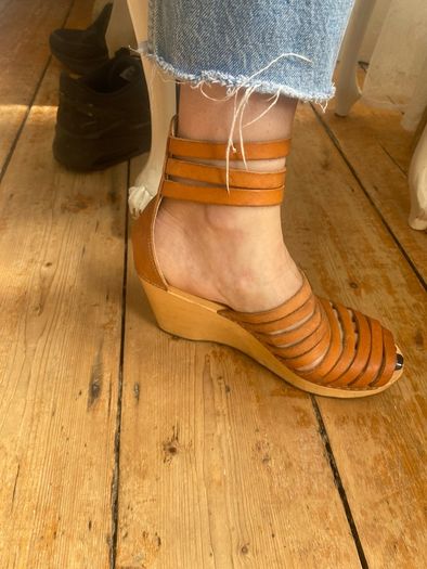 Tan leather Swedish Has-beens for H&M 39/6