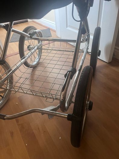 Emmaljunga Classic Pram