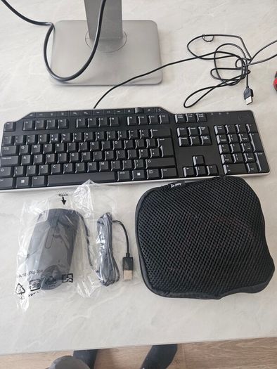 dell keyboard & mouse never used brand new