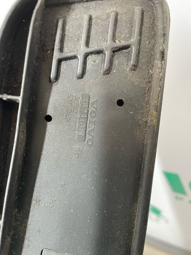 Volvo XC90 Roof Luggage Rack Rail