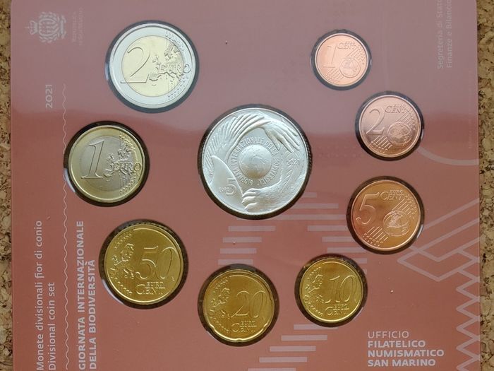 San Marino Brilliant Uncirculated Euro Coin Set 2021 - Includes 5 Euro Sterling Silver Coin (0.535 Troy Oz) - International Day for Biological Diversity