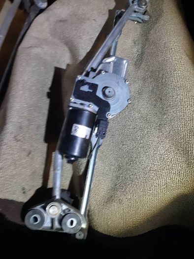 Bmw 5 Series E39 2001 Front Windscreen Wiper Motor With Linkage 8360603