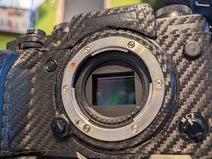 Fuji X-T4 XT4 APS-C 4k60p 10bit mirrorless camera body