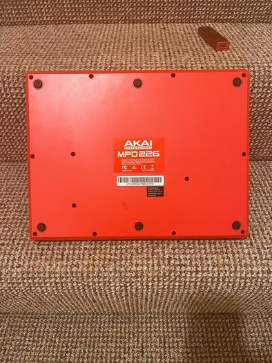 AKAI MPD 226 (like new) - PRO MIDI Pad Controller w/accessories