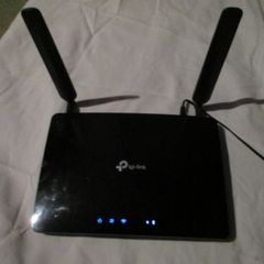 tp-link router- MR200