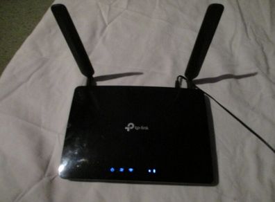 tp-link router- MR200