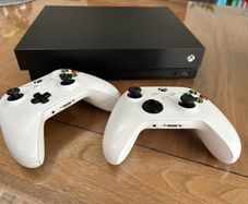 Xbox one x 1 TB