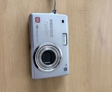Pentax Optio A30 10 megapixel digital camera