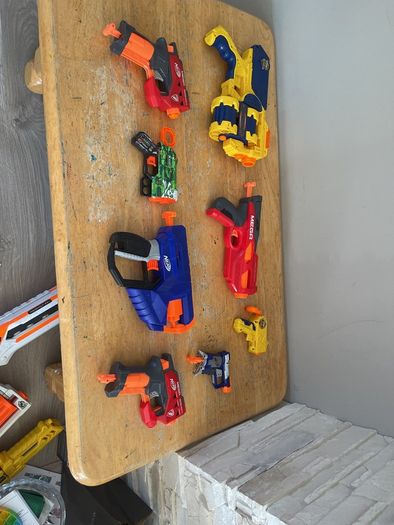 Large Nerf Blaster Collection Bundle 20 plus Guns, Darts, Magazines & Accessories
