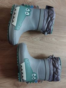 Kids wellies boots.
