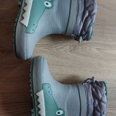 Kids wellies boots.