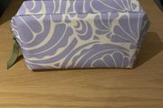 Small makeup/wash bag