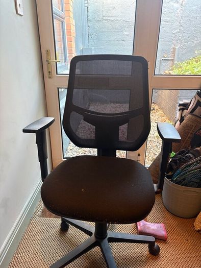 Office chair & table
