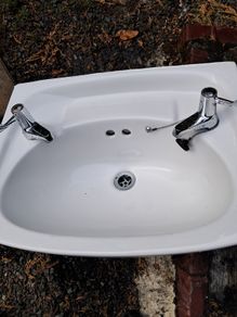 Handbasin