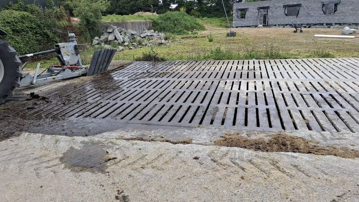 Concrete slats