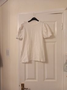 tee shirt