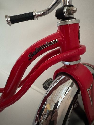 Schwinn Roadster Classic Kids Tricycle Red Excellent Condition
