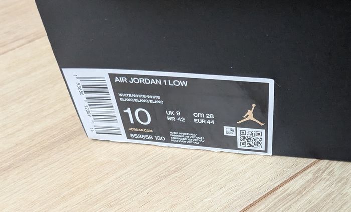Air Jordan 1 Low "Triple White" sneakers