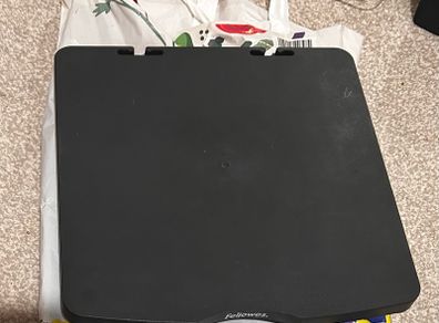 2 laptop stand for free