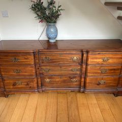 Vintage style chest of drawers