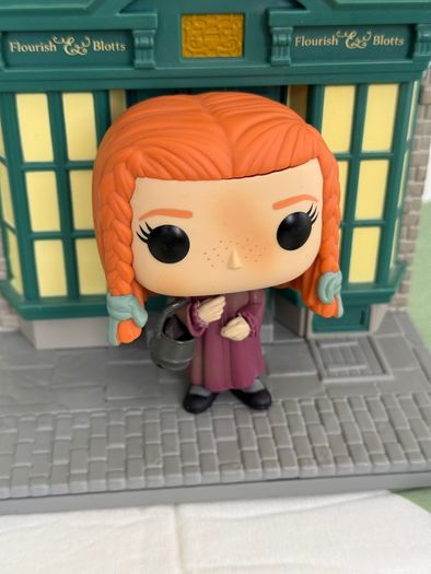 Funko Pop Deluxe #139 Ginny Weasley Diagon Alley Harry Potter No Box